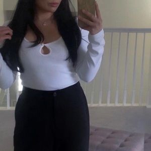 Aritzia Sunday Best KINGSTON LONGSLEEVE (SELLING IN COLOR: WHITE*)